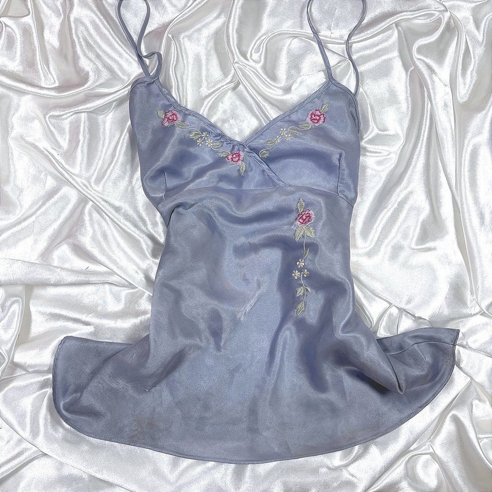 y2k Camisole Top Periwinkle Blue Fair Floral Embroidered Satin Secret Treasures - Picture 1 of 6